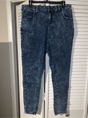 Simply Be Plus Size Women’s Acid Wash Skinny Jeans